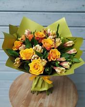 Букет цветов из:  Альстромерии и Розы #REPLACE_PRED# Подпорожье