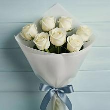 Букет 7 Белых роз Эдлесс Лав в Подпорожье