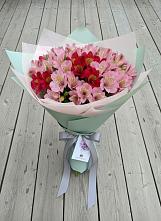 Букет цветов из:  Альстромерии в Подпорожье