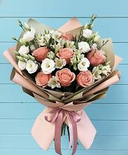 Букет цветов из:  Розы, Альстромерии и Лизиантусы в Подпорожье
