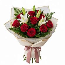 Букет цветов из:  Лилии и Розы в Подпорожье