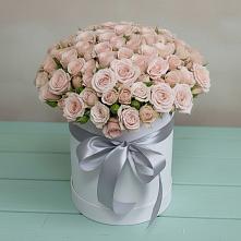 Цветочная композиция из Розы в шляпной коробке в Подпорожье