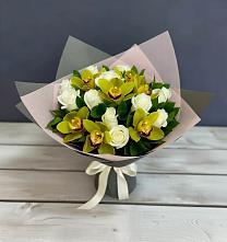 Букет цветов из:  Орхидеи и Розы в Подпорожье