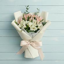 Букет цветов из:  Альстромерии в Подпорожье