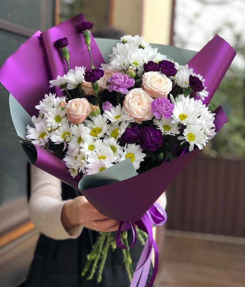 Букет цветов из: Хризантемы, Гвоздики и Розы в Подпорожье