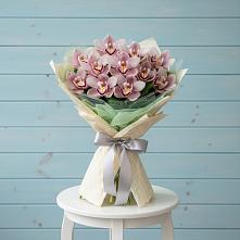 Букет цветов из:  Орхидеи и Розы в Подпорожье