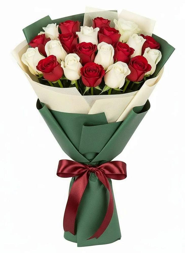 Букет Микс из красных и белых роз в Подпорожье