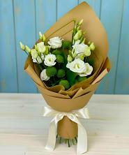 Букет цветов из:  Хризантемы и Лизиантусы в Подпорожье