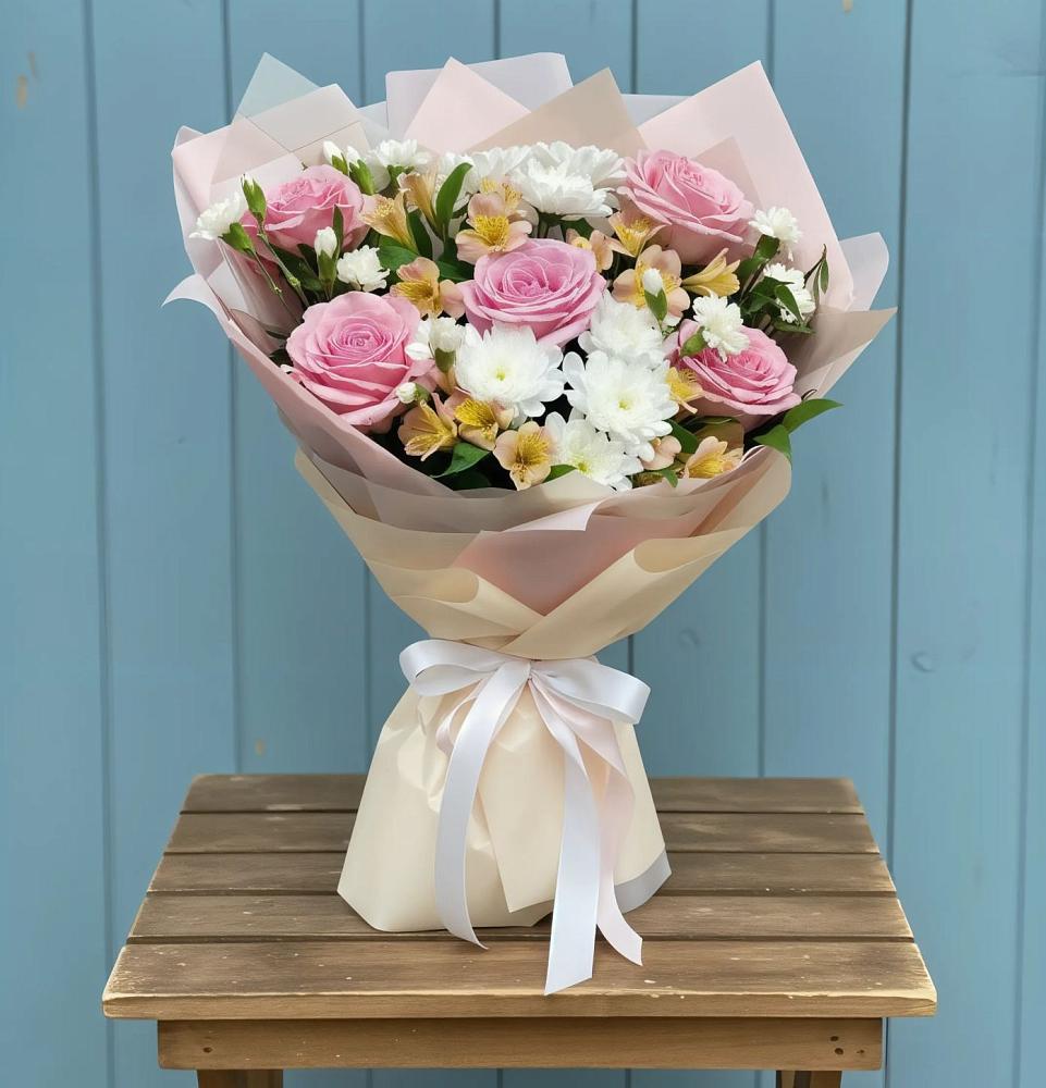 Букет цветов из: Гвоздики, Орхидеи и Розы в Подпорожье