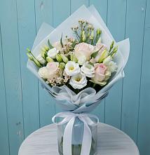 Букет цветов из:  Розы и Лизиантусы в Подпорожье