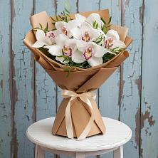 Букет цветов из:  Орхидеи и Розы в Подпорожье