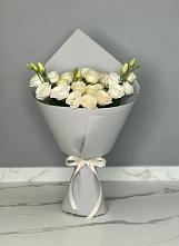 Букет цветов из:  Розы и Лизиантусы в Подпорожье